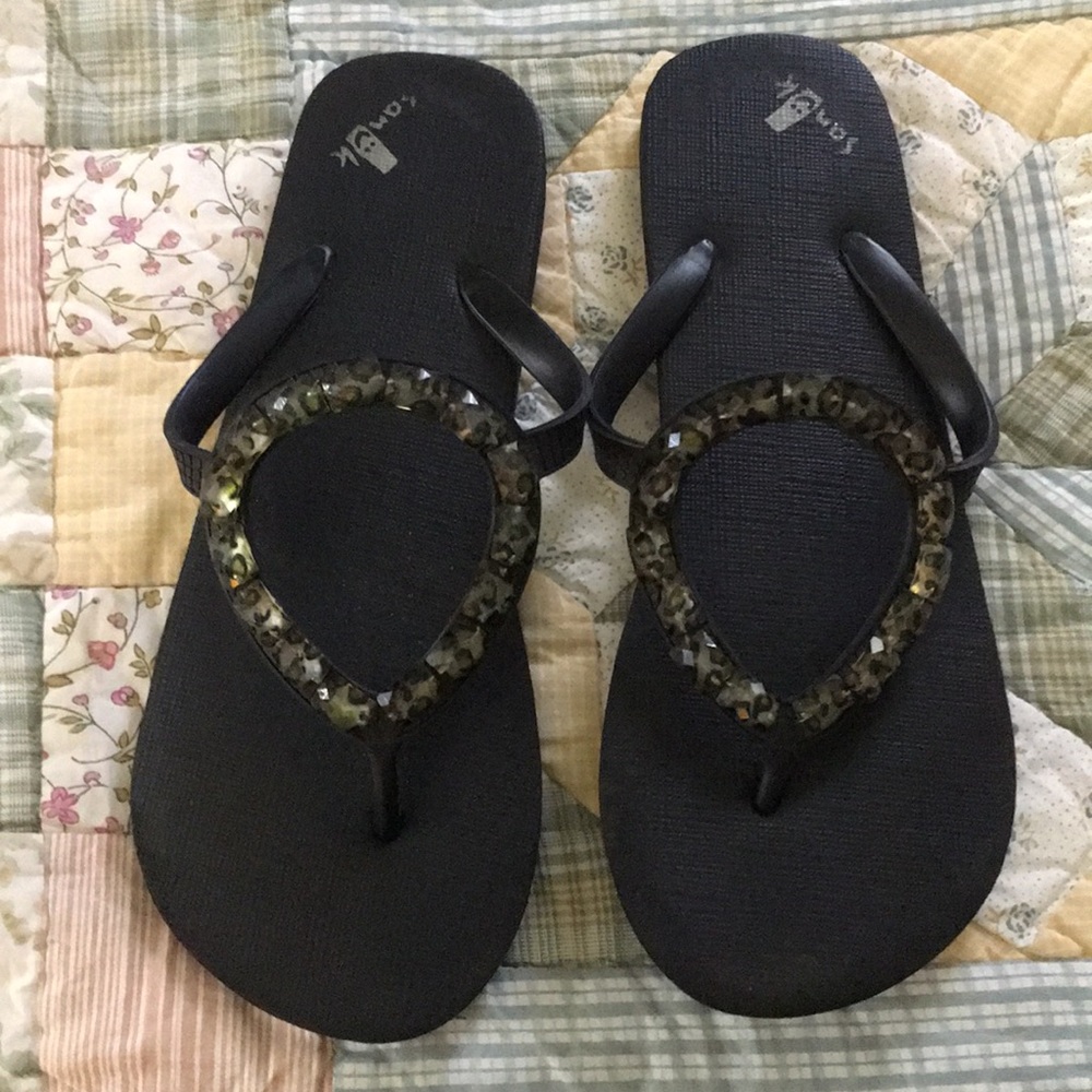 Sanuk Monaco flip flops